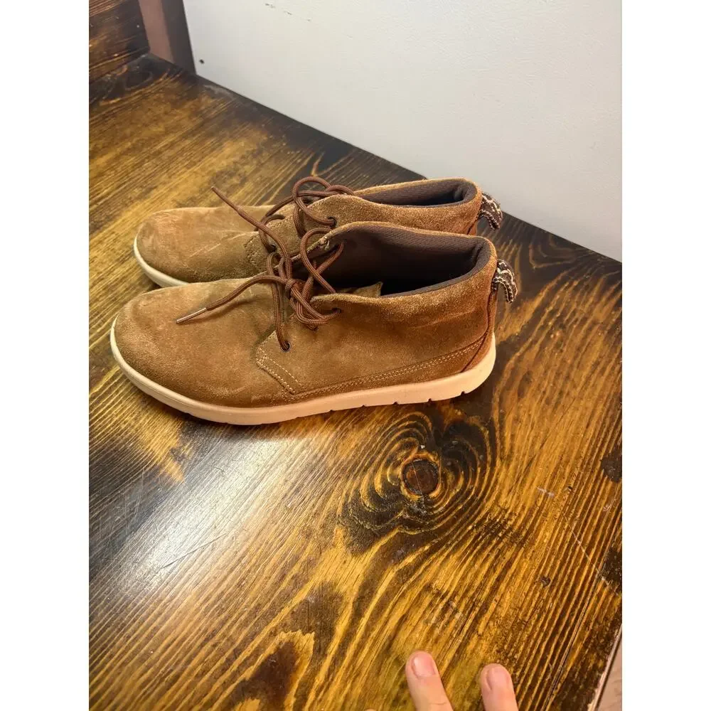 UGG Australia thes are